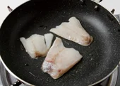 갈릭칩동태구이 4단계