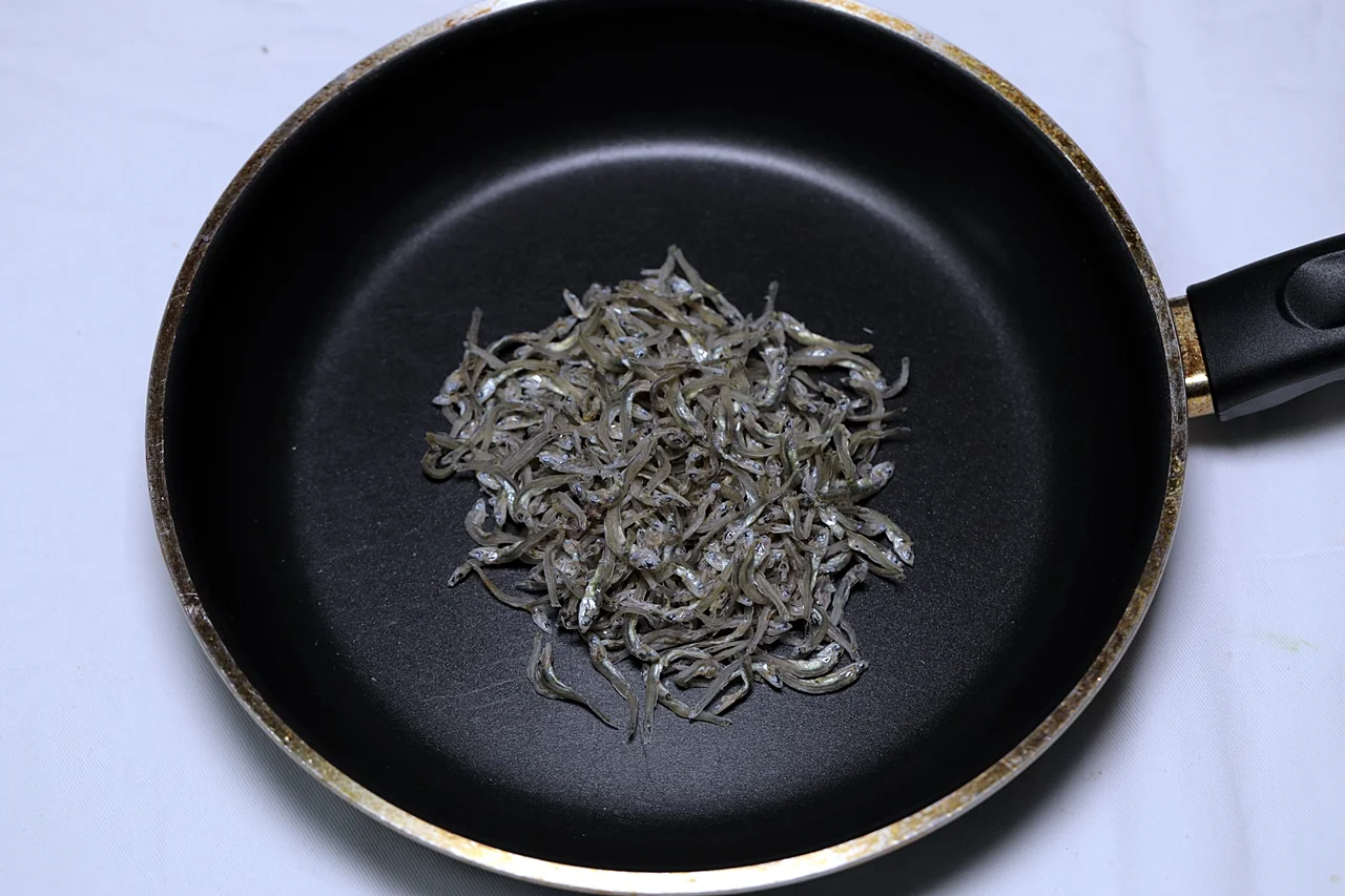 잔멸치땅콩볶음 1단계