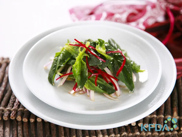 시금치비트무침